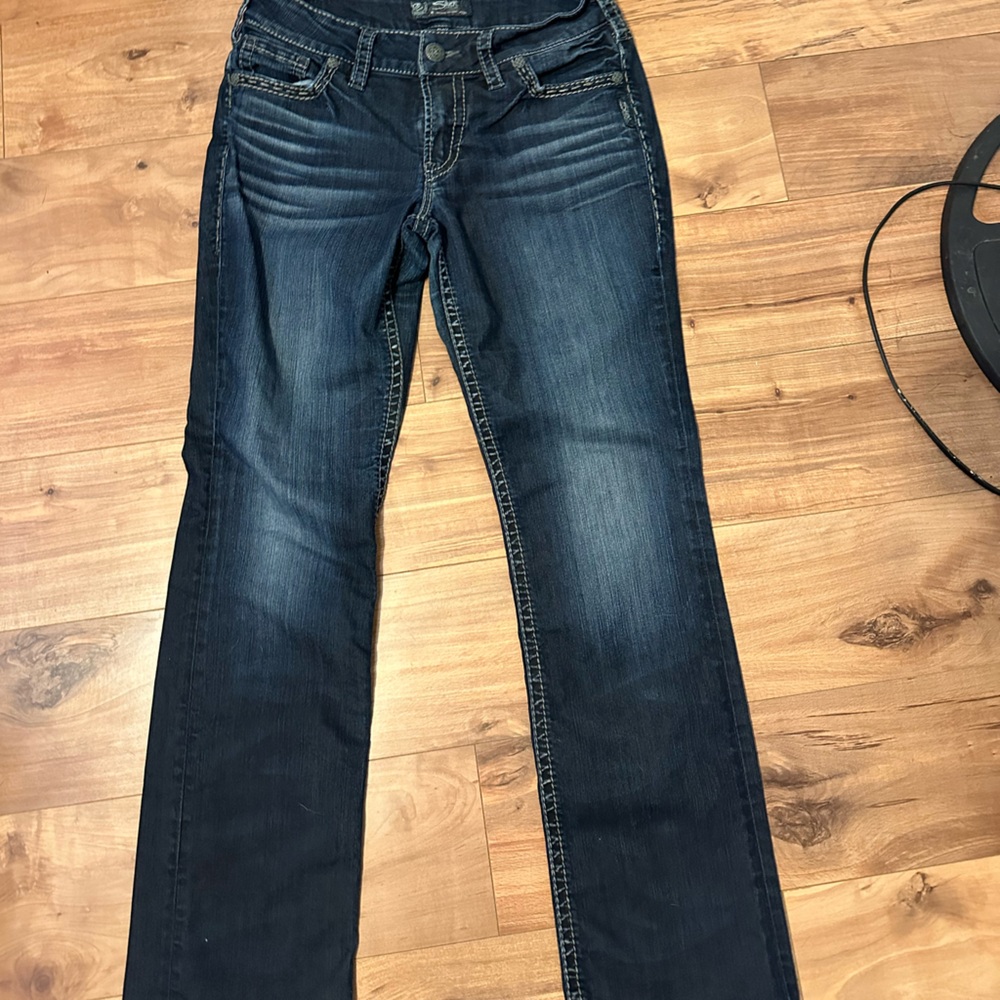 Straight leg blue jeans